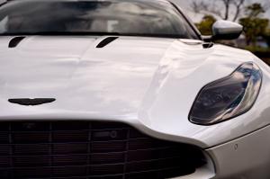 Aston Martin DB11 AMR 2018 года  (JP)